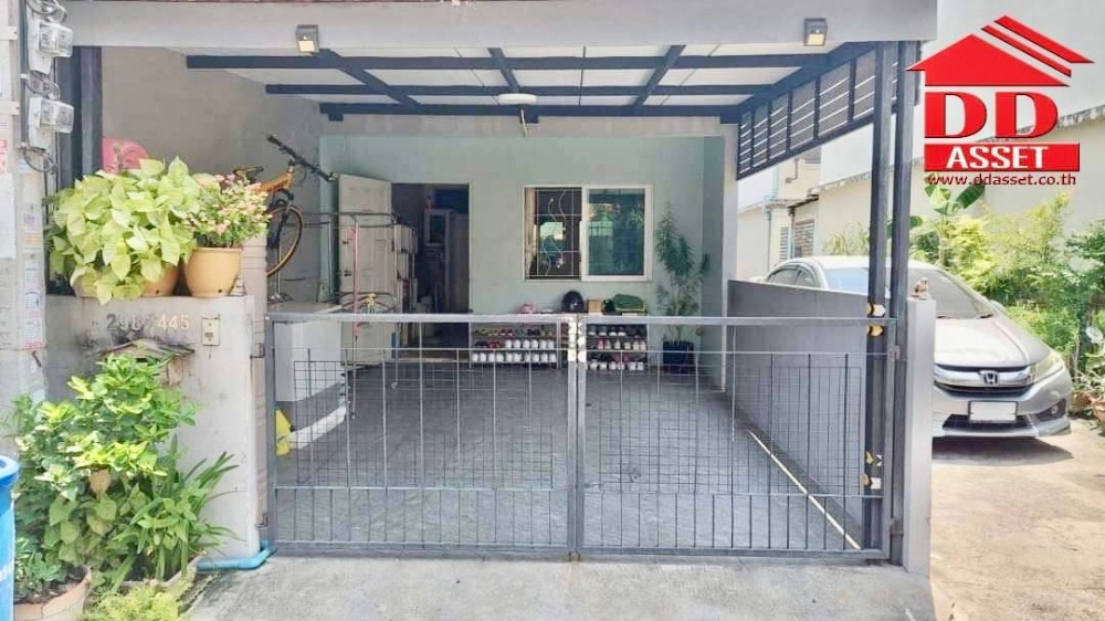 For SaleTownhouseKasetsart, Ratchayothin : Townhouse for sale Bhumjai Niwet Village 1, Project 15, Soi Wat Yai, Suksawat Road, Samut Prakan, corner house, code T8003