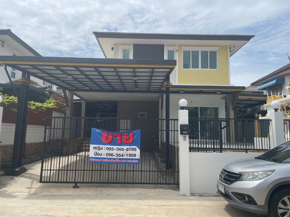 For SaleHousePathum Thani,Rangsit, Thammasat : Single house for sale in Chat Luang Village, 2 floors. Single house for sale in Sam Khok. (Pathum Thani-Sam Khok) / 60.70 sq m.