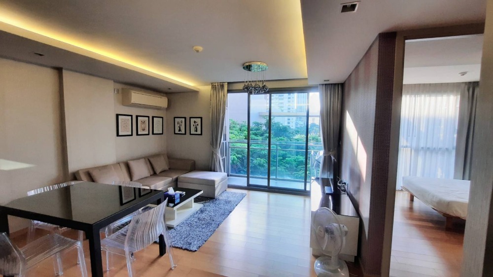 For SaleCondoSukhumvit, Asoke, Thonglor : Good quality condo for sale, Sansiri (Via Botani), Via Botani, size 72.62 sq m., ready to move in immediately.