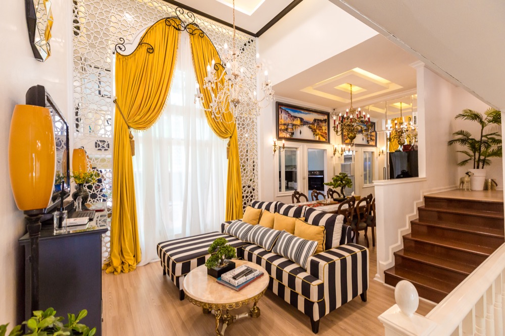 For RentTownhomeYothinpattana,CDC : Newly decorated luxury townhouse for rent. Central Eastville/CDC