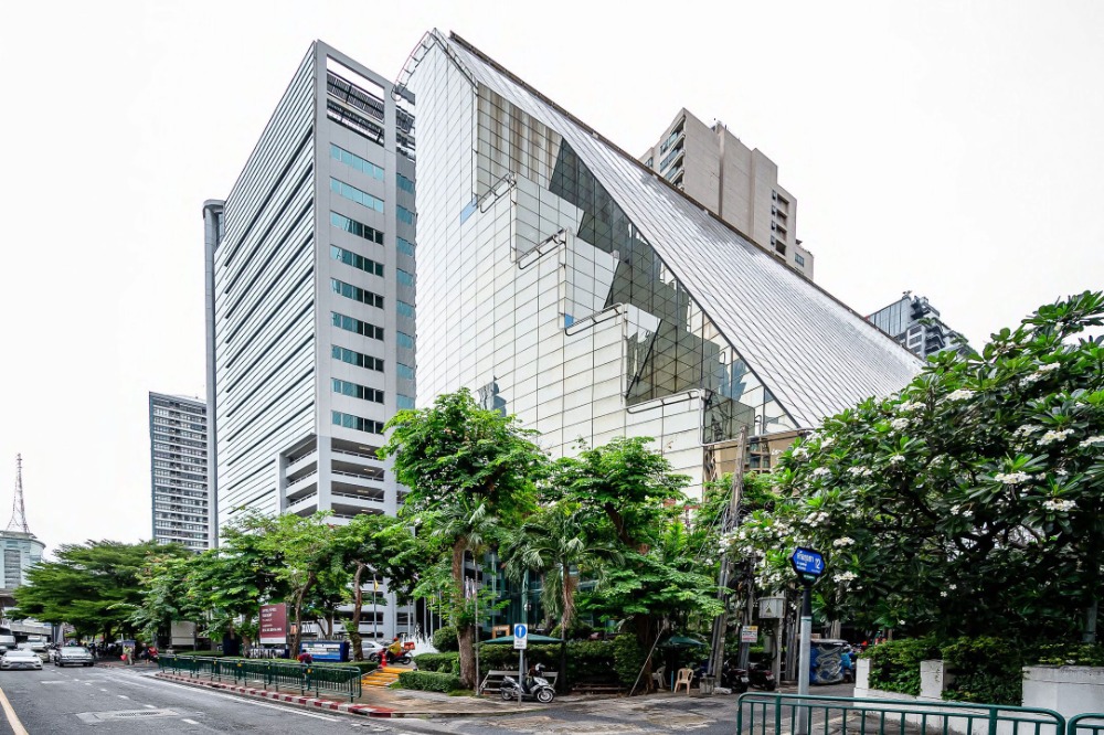 For RentOfficeRatchathewi,Phayathai : Office Space For RENT Siripinyo Bldg Sri Ayutthaya Road 240sqm Near BTS Phayathai Airport Link Phayathai Victory Monument MBK Siam Paragon