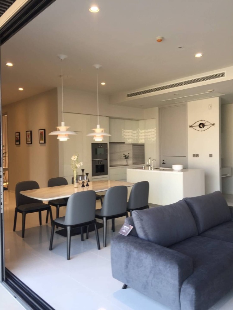 ขายคอนโดสุขุมวิท อโศก ทองหล่อ : 136sqm Luxury Convenient 2 beds Condo for sale at Vittorio Sukhumvit 39