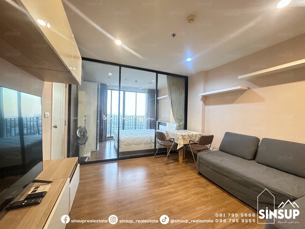 For RentCondoBang Sue, Wong Sawang, Tao Pun : ⭐️ For rent 𝐓𝐡𝐞 𝐓𝐫𝐞𝐞 𝐈𝐧𝐭𝐞𝐫𝐜𝐡𝐚𝐧𝐠𝐞, beautiful room, high floor, beautiful view, Parliament side, see the river bend.