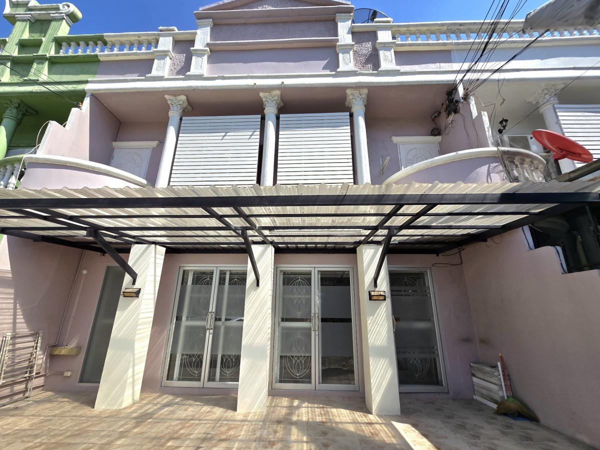 For RentTownhouseRatchadapisek, Huaikwang, Suttisan : For rent: 2-storey home office, 2 buildings connected to each other, 54 sq m., located in Soi Inthamara, Suthisan, can connect to Vibhavadi Soi 10.