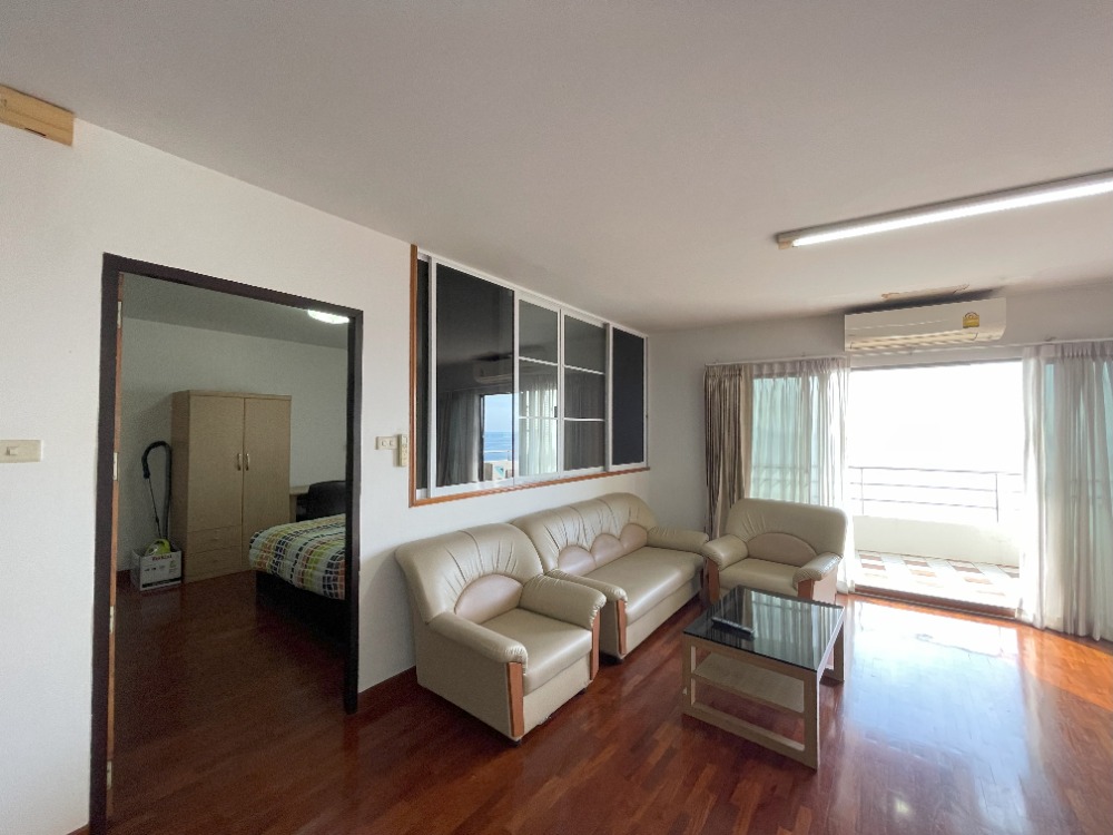 For RentCondoSriracha Laem Chabang Ban Bueng : Eastern tower for rent and sell