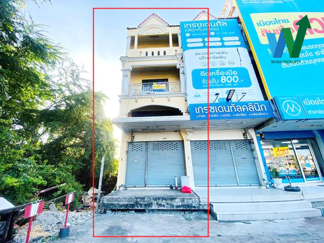 For SaleShophouseLadkrabang, Suwannaphum Airport : For sale cheap, 3.5 storey commercial building, Rungkit Villa 7 (Rungkit Villa 7), commercial building near Rama 9 Expressway.