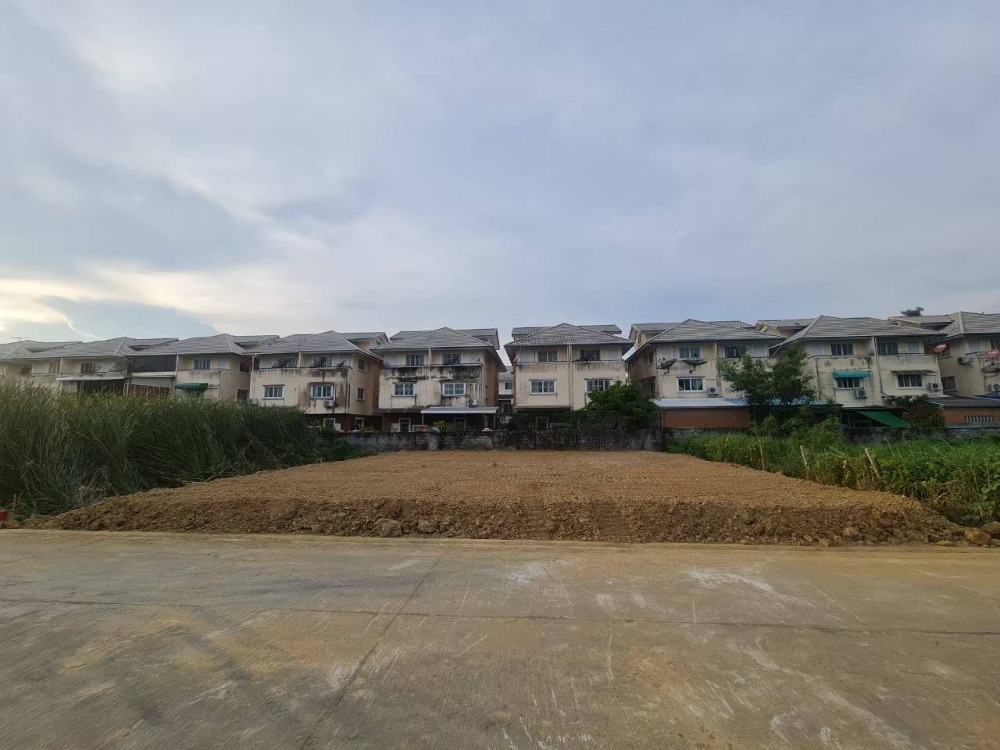 For SaleLandPhutthamonthon, Salaya : Land for sale, 100 sq m., main road, very beautiful, suitable for building a house, office, trading, good atmosphere, quiet, buy and keep, price only goes up.