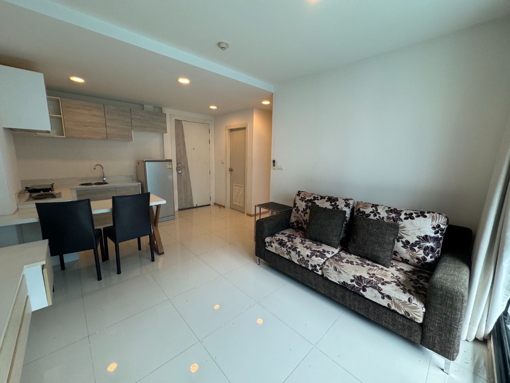 ขายคอนโดพัทยา บางแสน ชลบุรี สัตหีบ : ✨✨ขายถูก!!! Acqua Condominium (อควา คอนโดมิเนียม), 2 Bed 1 Bath 47 ตร.ม. ชั้น 7 ตึก เอ พร้อมอยู่ ใกล้ทะเลเพียง 150 เมตร✨✨