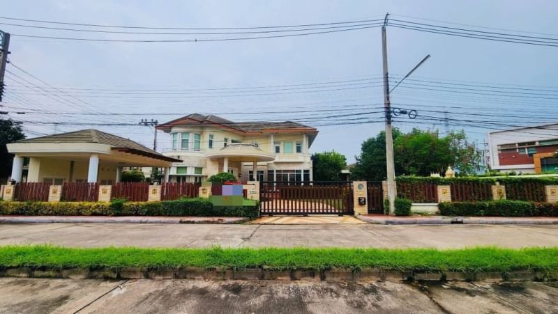 For SaleHousePattaya, Bangsaen, Chonburi : Single house for sale The largest house in the project Bangsaen Ville Project, Chonburi