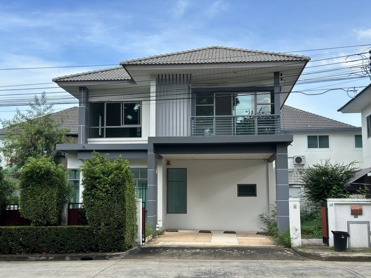 For SaleHouseMin Buri, Romklao : Single house 𝐏𝐞𝐫𝐟𝐞𝐜𝐭 large house 58.1 sq.w. Soi Ramkhamhaeng 174 Perfect Place Ramkhamhaeng-Suvarnabhumi 2 opposite is a green garden, the front of the house does not hit anyone, the last house!