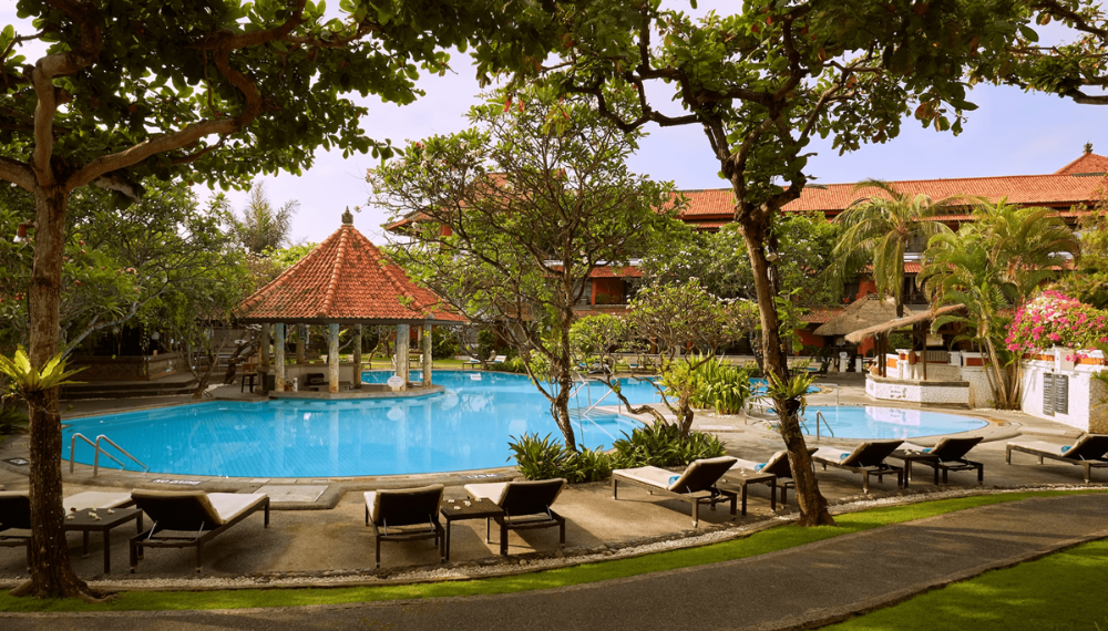 For SaleBusinesses for salePhuket : 4-star hotel for sale, 119 rooms, near Patong Beach, Phuket, Thailand.