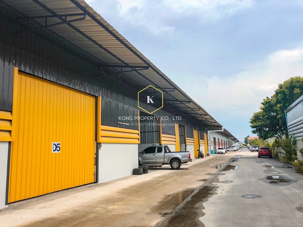 For RentWarehouseNonthaburi, Bang Yai, Bangbuathong : Warehouse for rent, Ban Kluay - Sai Noi Road, Bang Bua Thong, Nonthaburi, size 180-360 sq m.