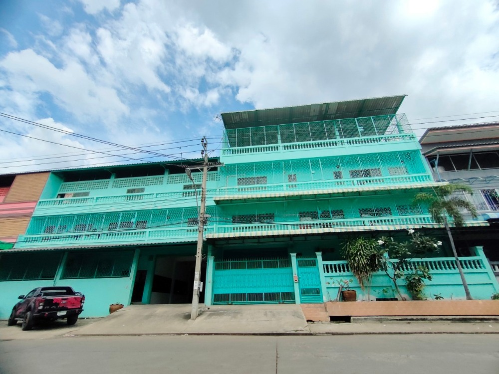 For SaleFactoryRama 2, Bang Khun Thian : Minifactory for sale, warehouse, factory, Rama 2, purple layout, area size 255.6 sq m, 6 attached rooms, suitable for a factory or warehouse. Can do a factory The previous owner operated a weaving factory.