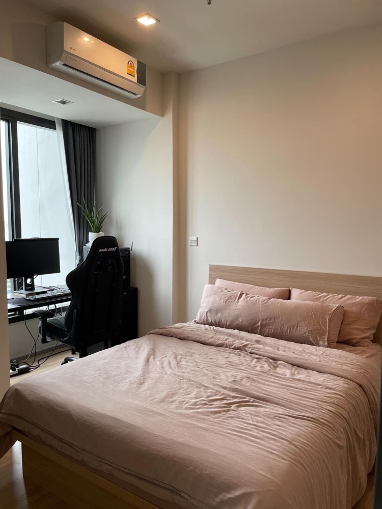 For RentCondoSapankwai,Jatujak : ★ M Jatujak ★ 33 sq m., 31th floor (1 bedroom, 1 bathroom), ★ Near MRT Kamphaeng Phet 350 m. and BTS Mo Chit ★ Near Chatuchak Park ★ Many amenities ★ Complete electrical appliances