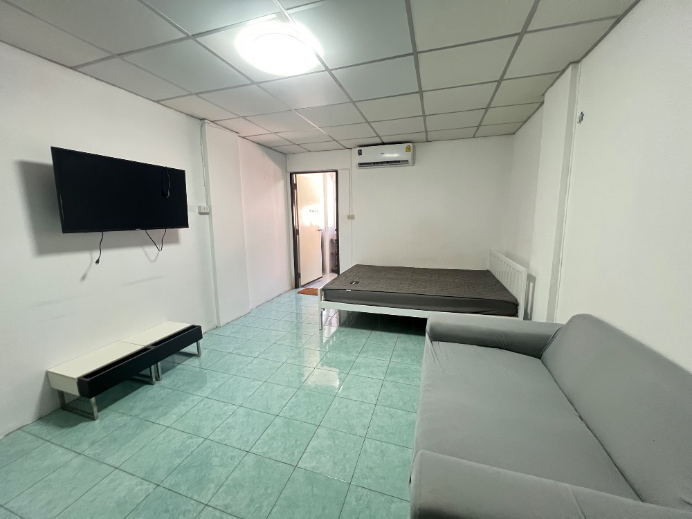 For RentCondoLadprao101, Happy Land, The Mall Bang Kapi : 🏢Condo for rent H.R. Residence Happyland, newly renovated room, real picture, ready to move in.