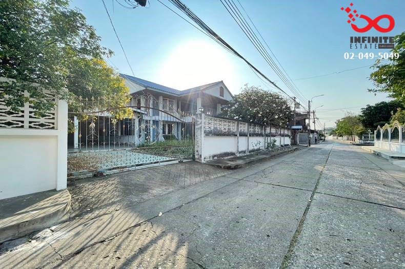 For SaleHouseKasetsart, Ratchayothin : 2-story detached house for sale, 179 square meters, Prasert Manukit Road. Soi Senaniwet 108/4