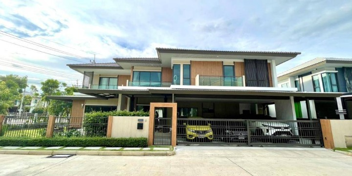 For RentHouseNonthaburi, Bang Yai, Bangbuathong : Single house for rent, Burasiri Ratchaphruek 345, near Robinson Ratchaphruek, only 6 minutes.