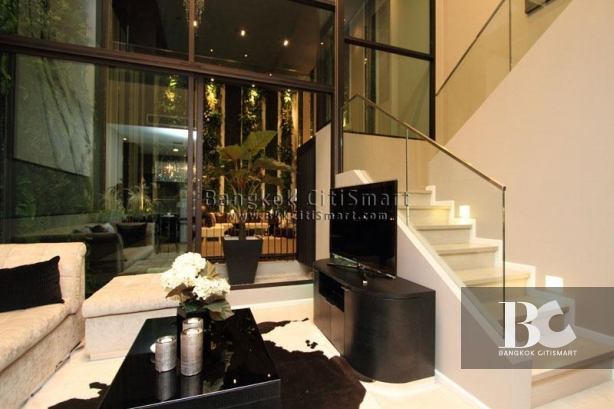 For RentCondoOnnut, Udomsuk : Condo for rent: RHYTHM Sukhumvit 44/1, next to BTS Phra Khanong