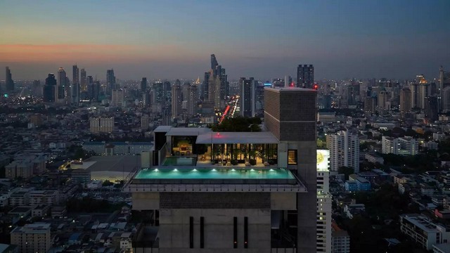 ขายคอนโดสาทร นราธิวาส : Windshell Naradhiwas - Designer Loft Duplex Apartment with Private Swimming Pool for Sale