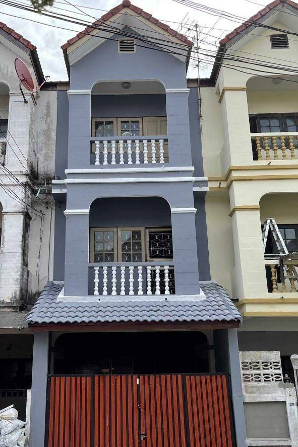 For SaleTownhouseNawamin, Ramindra : 3-story townhome, Lert Ubon Village, Watcharaphon, newly decorated, ready to move in, origin, very good location, Ramintra, Theparak, Phahonyothin.