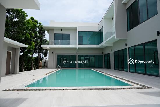 For SaleHouseMin Buri, Romklao : Single house for sale Natural Ville Natural Ville Romklao 11, luxury house 203 sq m. with large swimming pool.