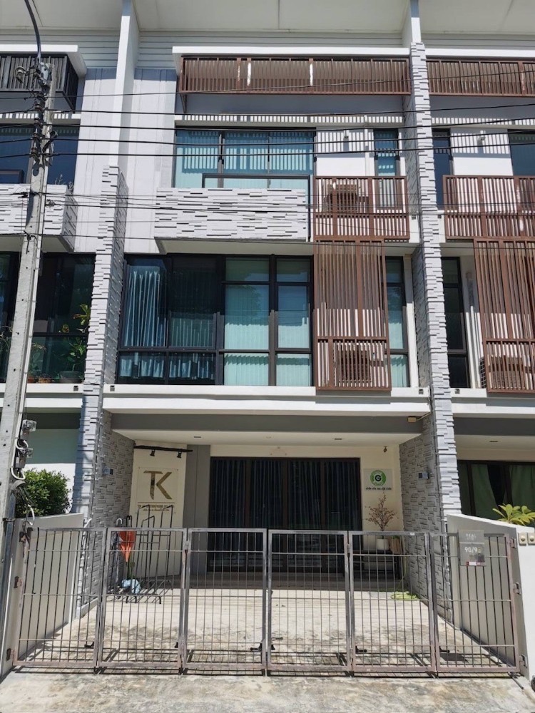 For SaleTownhomeSamut Prakan,Samrong : Home Office Plex Bangna / 3 Bedrooms (FOR SALE), Plex Bangna / Home Office 3 Bedrooms (FOR SALE) CJ348