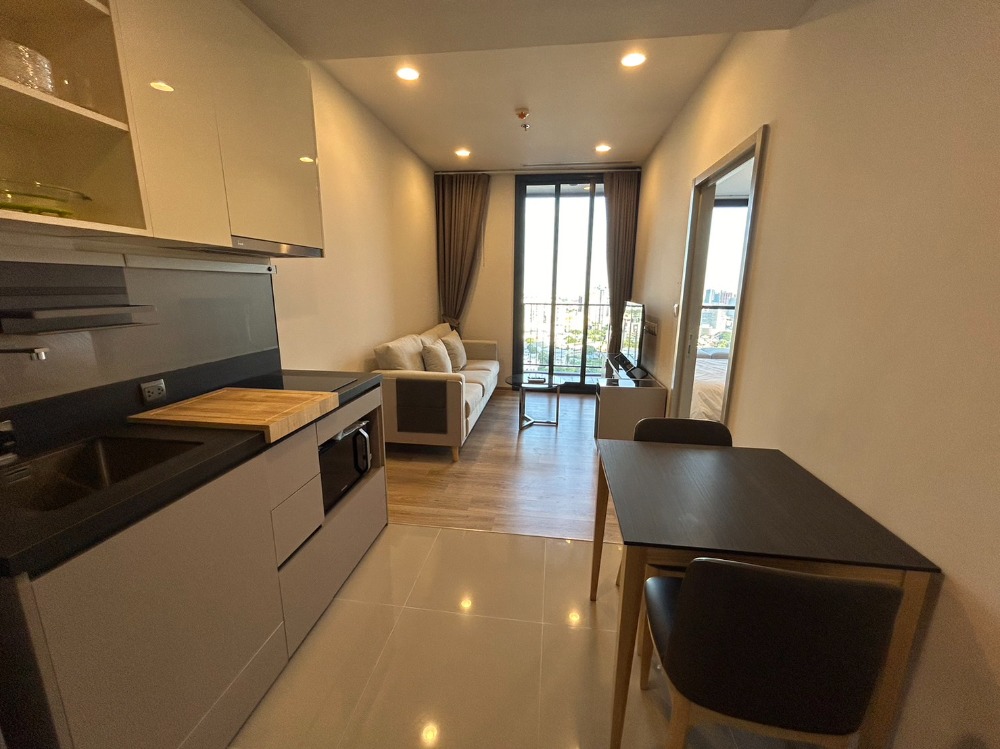 For RentCondoSukhumvit, Asoke, Thonglor : Room for rent: Oka Haus Sukhumvit 36 ​​(BTS Thonglor)