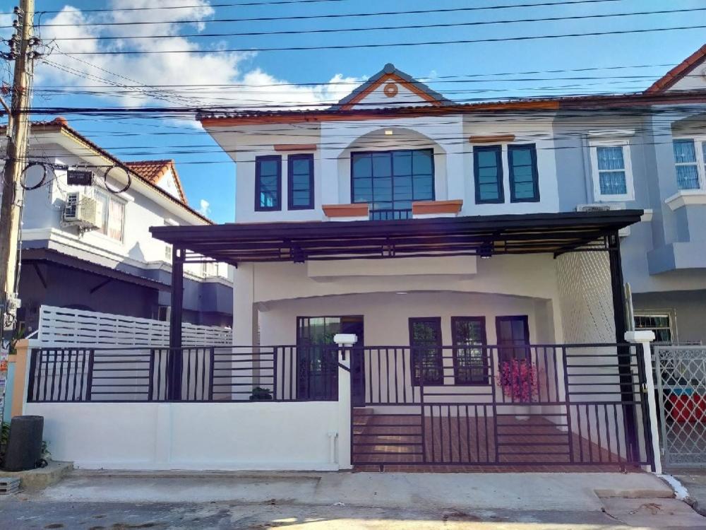 For SaleTownhouseNawamin, Ramindra : 2-story townhouse, corner house, K.C.6 Village. Phraya Suren, Khlong Sam Wa, Bang Chan, Safari World, Fashion Island, Hathairat, Nimitmai, Ramindra, Chatuchot, Sai Mai, Sukhapiban 5, along Khlong Song, Somapa School Pink Line