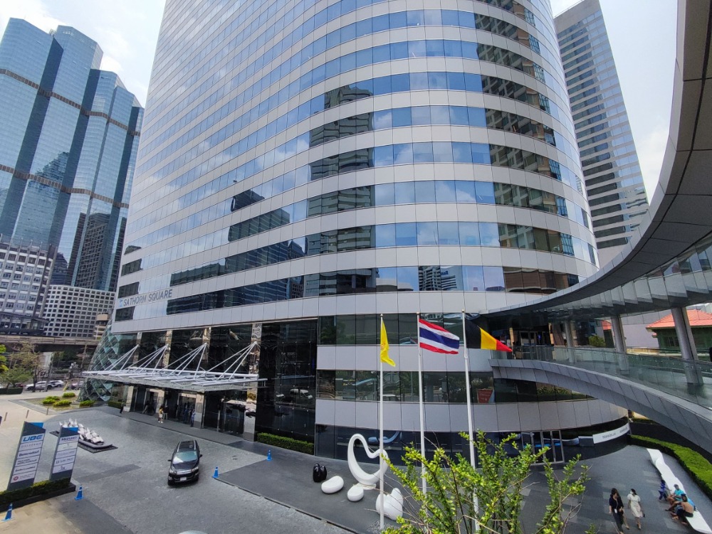 For RentOfficeSathorn, Narathiwat : Bangkok Office For Rent Sathorn Serviced Office Sathorn Square Office Building Fully-Furnished Serviced Office 2 Workstations Rental Price 17,090 THB closed to BTS Chongnonsi, Sathorn, Bangrak, Silom, Surasak