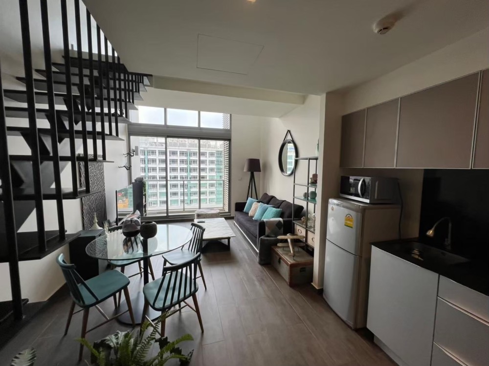 For RentCondoSukhumvit, Asoke, Thonglor : 📌For RENT | The Lofts Ekkamai - 1BR Duplex (44.5sqm) 33,000 THB