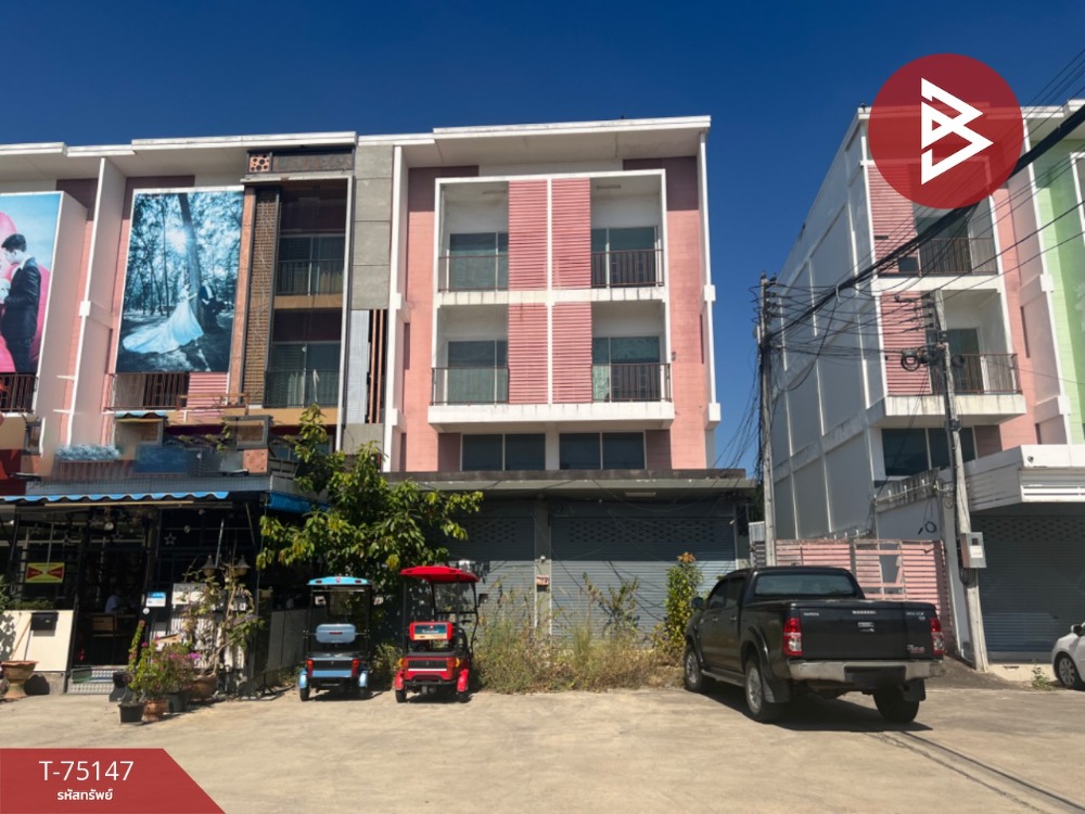 For SaleShophouseCha-am Phetchaburi : 3-story commercial building for sale, Cha-am Plaza Project, Phetchaburi, good location.