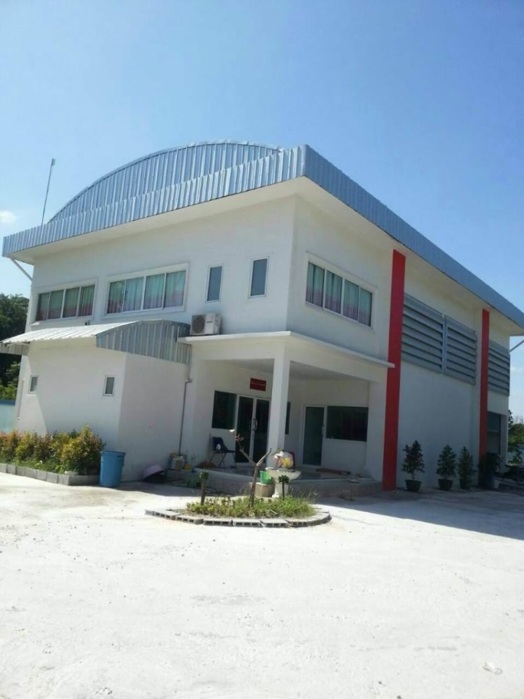 For SaleFactoryPattaya, Bangsaen, Chonburi : Office building for sale (lathe shop), Chonburi, Na Pa District, area 1 rai.