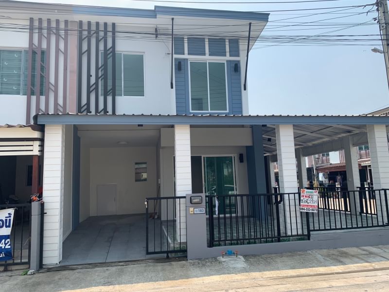 For SaleTownhouseNawamin, Ramindra : Selling very cheap, 2-story townhome, corner house, 29 square meters, Pruksa Prime Village, 94 Soi Sai Mai 56, the house has 3 bedrooms, 2 bathrooms.