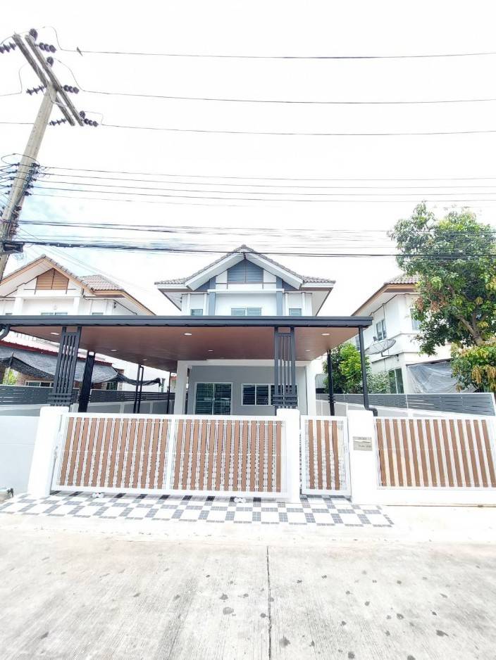 For SaleHousePathum Thani,Rangsit, Thammasat : 2-story detached house, Lam Luk Ka, Khlong 3, Pathum Thani, Vista Ville B Village (Vista Ville B)