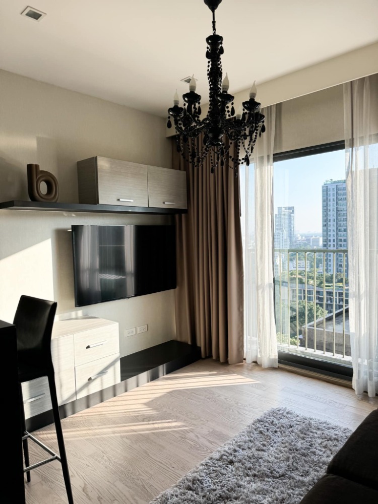 For RentCondoSukhumvit, Asoke, Thonglor : Condo for rent: Noble Remix Sukhumvit 36, beautiful room, fully furnished, next to BTS Thonglor.