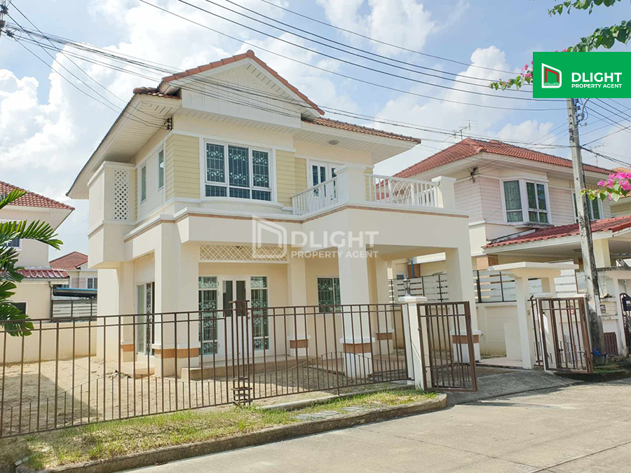 For SaleHousePathum Thani,Rangsit, Thammasat : Baan Maneerin Park 52 sq m, 150 sq m, 3 bedrooms, 2 bathrooms, price 3.39 million baht, newly renovated.