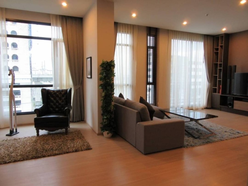 For RentCondoRama9, Petchburi, RCA : Condo for rent The Capital Ekamai-Thonglor 4 bed 200 sq m.(S15-19418)