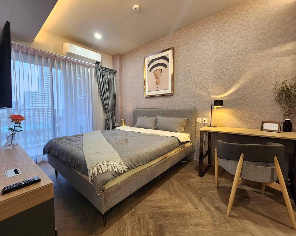 For RentCondoSiam Paragon ,Chulalongkorn,Samyan : Chapter Chula - Samyan【𝐑𝐄𝐍𝐓】🔥 Condo with 2 bedrooms, spacious and comfortable for many people. Modern decoration Appliances ready Near MRT Sam Yan Available at the end of February 2024 🔥 Contact Line ID: @hacondo