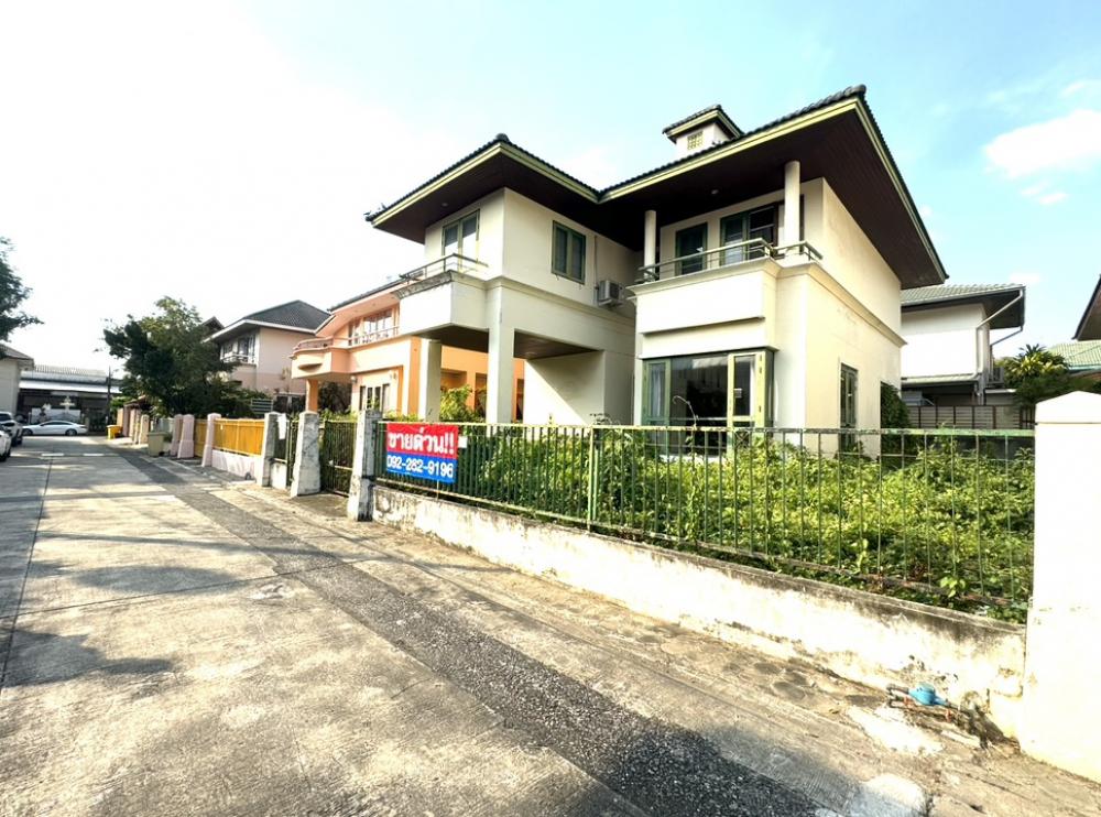 For SaleHouseBang kae, Phetkasem : Cheapest detached house for sale, Piman Village, 64 square meters, prime location, near the expressway, Bang Wa, Phetkasem. Tel: 0922829196