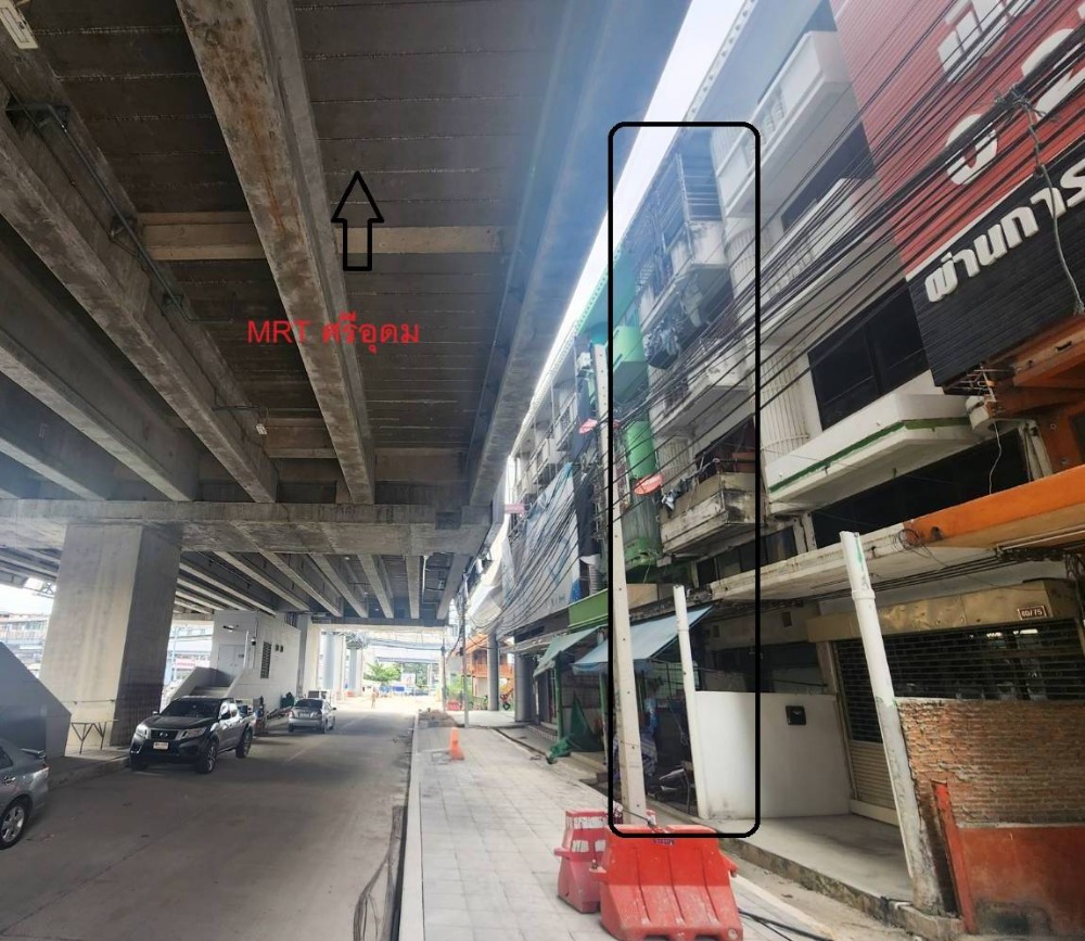 For SaleShophouseLadkrabang, Suwannaphum Airport : Comercial building 4th floor next to MRT Sri-Udom Srinakarin main road Area 43 Sq.wah , in-space building 560 Sq.m