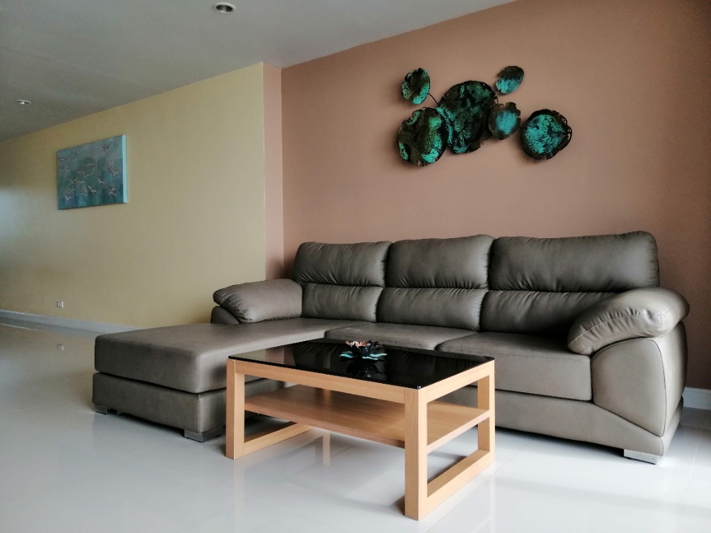 For SaleCondoSriracha Laem Chabang Ban Bueng : Rama Harbor View 8F for sale, large room, sea view, very beautiful.