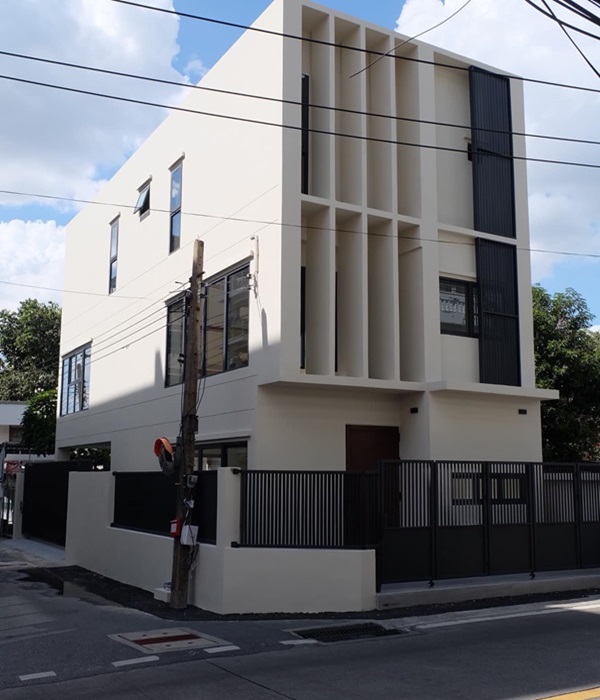 For RentTownhouseLadprao, Central Ladprao : For rent: Home Office, 3 floors, area 26.5 sq.w., usable area 220 sq.m., 3 bedrooms, 4 bathrooms, Lat Phrao Road, exit Ratchada, MRT Sutthisan, rental price 70,000 baht/month