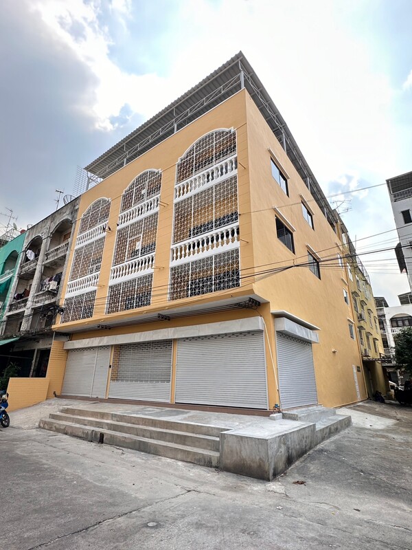 For SaleShop HouseEakachai, Bang Bon : Shophouse for sale, commercial building, Ekachai 66, Intersection 2, Bang Bon