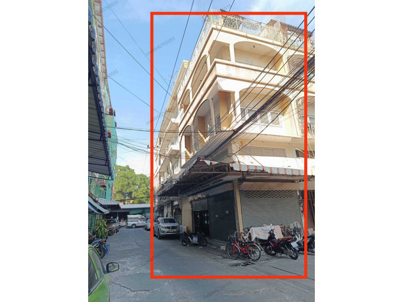 For SaleShophouseSilom, Saladaeng, Bangrak : L080720 Land with 5-story building, rooftop, corner house, 4 bedrooms, Bangkok