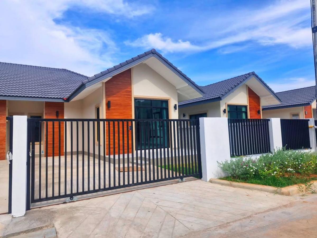 For SaleHouseHuahin, Prachuap Khiri Khan, Pran Buri : Open for reservations for a detached house in Hua Hin, 3 bedrooms, 2 bathrooms