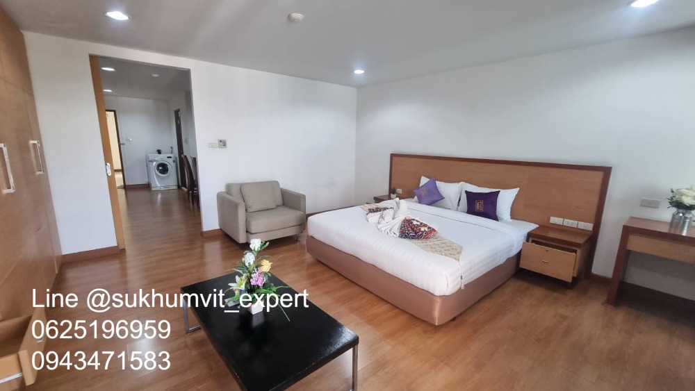 For RentSukhumvit, Asoke, Thonglor : Thonglor Sukhumvit 49, serviced apartment for rent, 1 bedroom, 1 bathroom, area 58 sq m., with bathtub.