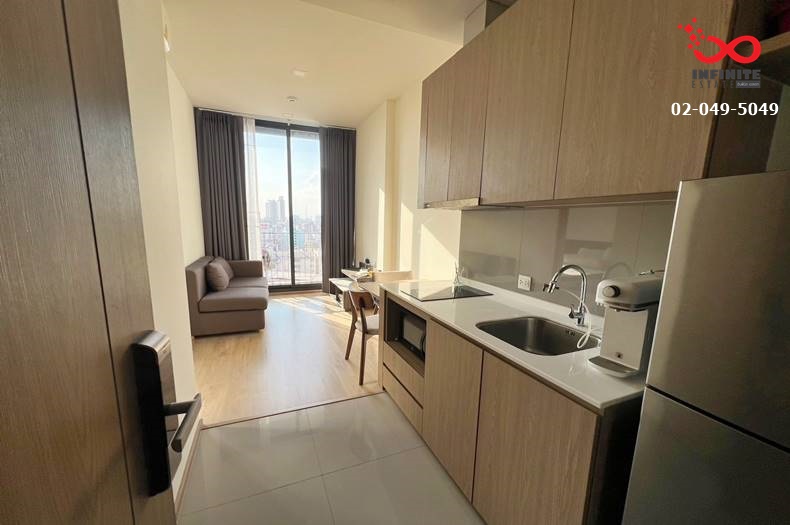 For SaleCondoKasetsart, Ratchayothin : Condo for sale Centric Ratchayothin, 30.29 square meters, 8th floor, Phahon Yothin Road.