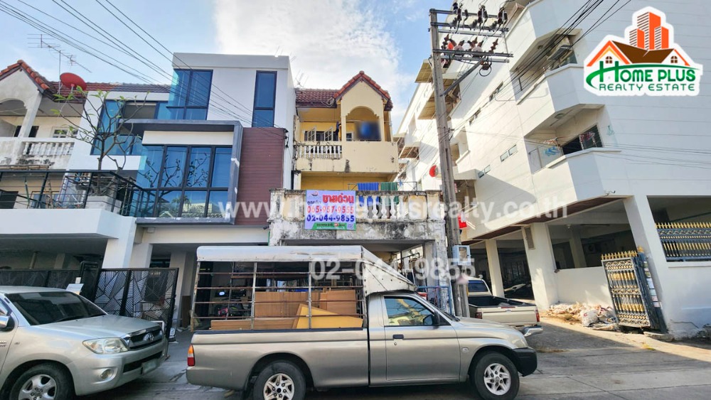 For SaleTownhouseNonthaburi, Bang Yai, Bangbuathong : 3-story townhouse near The Mall Ngamwongwan, Nonthaburi, good location, corner unit.