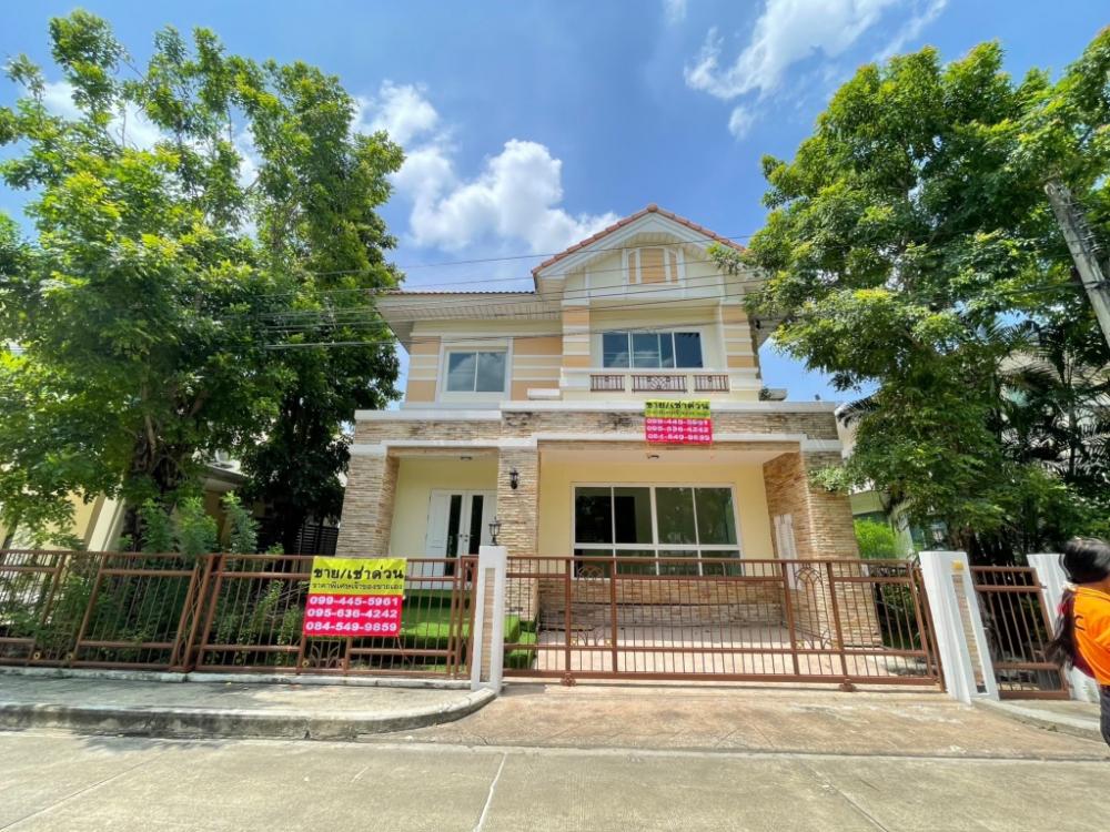 For SaleHouseLadkrabang, Suwannaphum Airport : Urgent sale, Detached house at perfect place Sukhumvit 77 village, phase 3, 2 bed + 1 living room, 3 bath