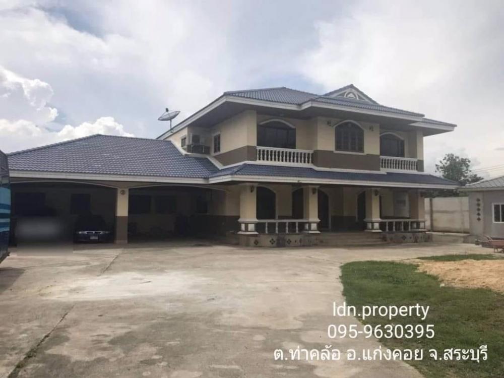 For SaleHouseSaraburi : House for sale with land, Tha Klo Subdistrict, Kaeng Khoi District, Saraburi Province, selling a total of 4 plots = 12-2-33.4 rai, next to the road (Highway 3224).